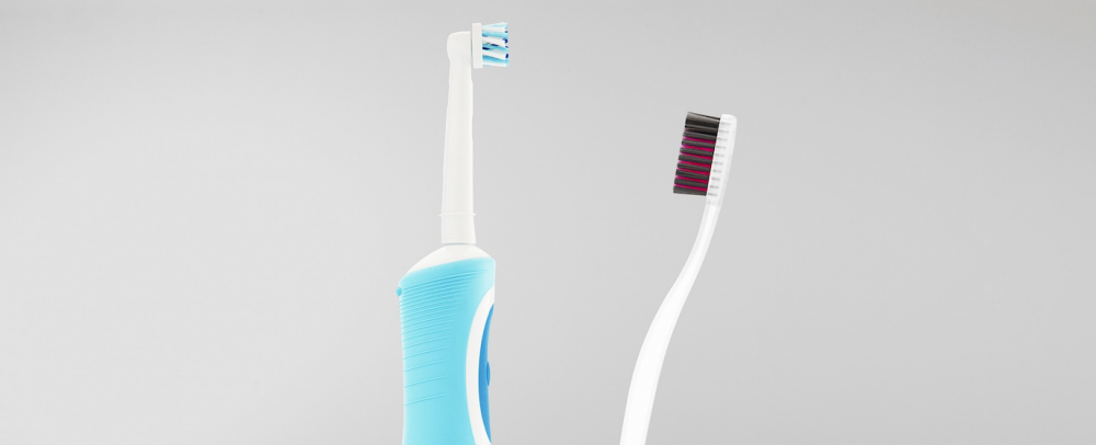 Electric Vs Manual Toothbrushes Whats The Evidence Students 4 Best